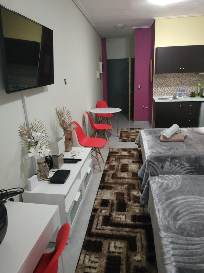 G M 1 Rooms Kentro In The Heart Of The City 라리사 외부 사진